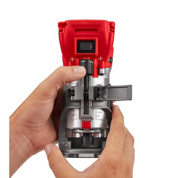 Milwaukee's Cordless Compact Router,18.0 Voltage - Image 4