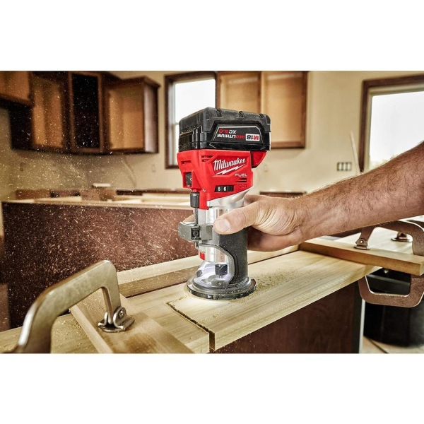 Milwaukee's Cordless Compact Router,18.0 Voltage - Image 3